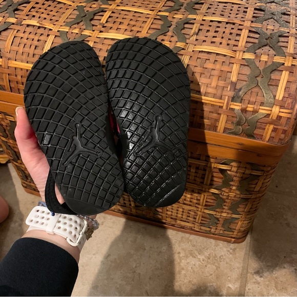 Kids Jordan Hydro 4 GT Sandals - Picture 7 of 7